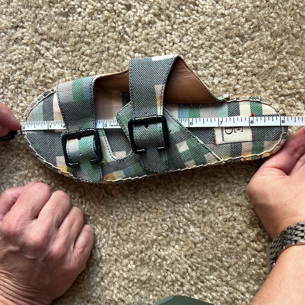 Ellen DeGeneres Sadie Slide green blue plaid buckle sandal size 6 espadrille - Picture 9 of 9